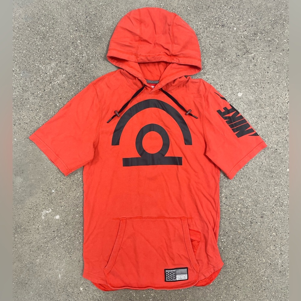 Nike Air Pivot V3 Short Sleeve Hoodie size Small